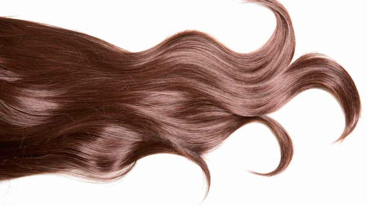 Sonhar com cabelo caindo - Confira 7 interpretações