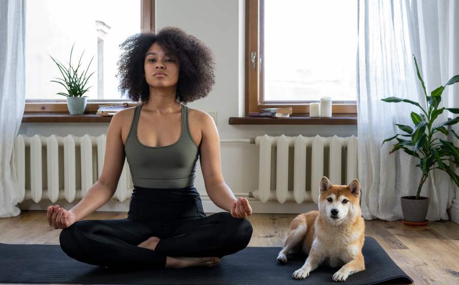 Como aliviar crise de ansiedade com Yoga - Entre e saiba mais!